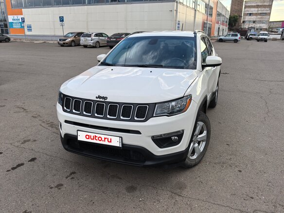 2018 Jeep Compass II, белый, 2200000 рублей