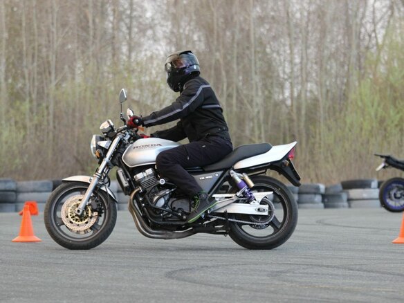1996 Honda CB 400 Super Four, серый, 325000 рублей - вид 4