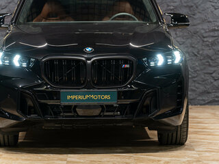 2026 BMW X5 M60i IV (G05/G18) Рестайлинг, чёрный, 19690000 рублей, вид 3