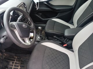 2019 Lada (ВАЗ) Vesta SW Cross I, белый, 1050000 рублей, вид 2