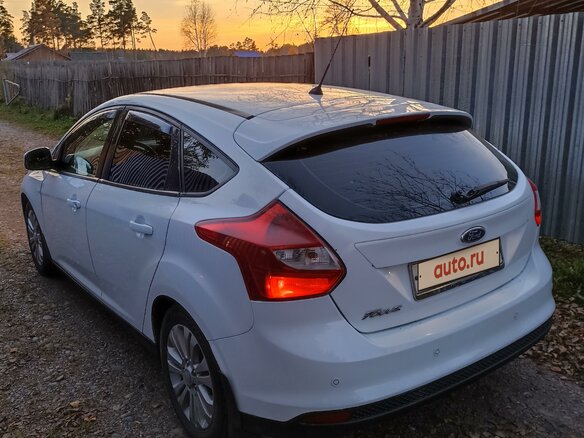 2013 Ford Focus III, белый, 750000 рублей - вид 9