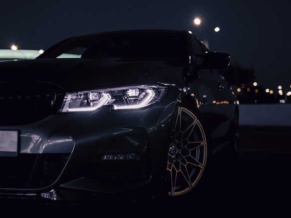 2019 BMW 3 серии 330i VII (G2x), серый, 3900000 рублей - вид 5