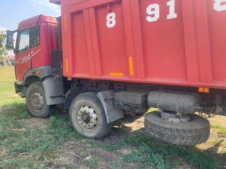 2008 FAW J5 CA3312, красный, 1500000 рублей, вид 3
