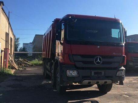 2017 Mercedes-Benz Actros, пурпурный, 7850000 рублей, вид 3