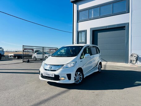 Honda Freed I Рестайлинг
