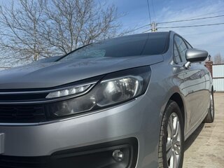2017 Citroen C4 II Рестайлинг, серебристый, 1050000 рублей, вид 1