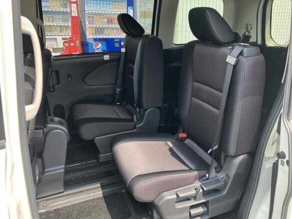 2021 Nissan Serena S-Hybrid V (C27) Рестайлинг, белый - вид 15