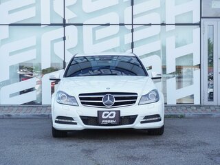 2013 Mercedes-Benz C-Класс 180 BlueEFFICIENCY III (W204) Рестайлинг, белый, 1288000 рублей, вид 2