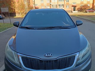 2014 Kia Rio 5-speed III, серый, 820000 рублей, вид 1