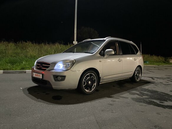 2007 Kia Carens II (UN), серебристый