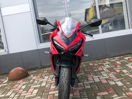 2023 Honda CBR 650R, красный, 1700000 рублей, вид 3