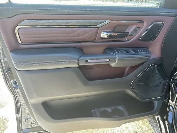 2026 Ram 1500 Crew Cab V Рестайлинг, чёрный, 9880000 рублей - вид 11