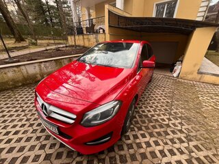 2015 Mercedes-Benz B-Класс 200 CDI II (W246) Рестайлинг, красный, 1900000 рублей, вид 3