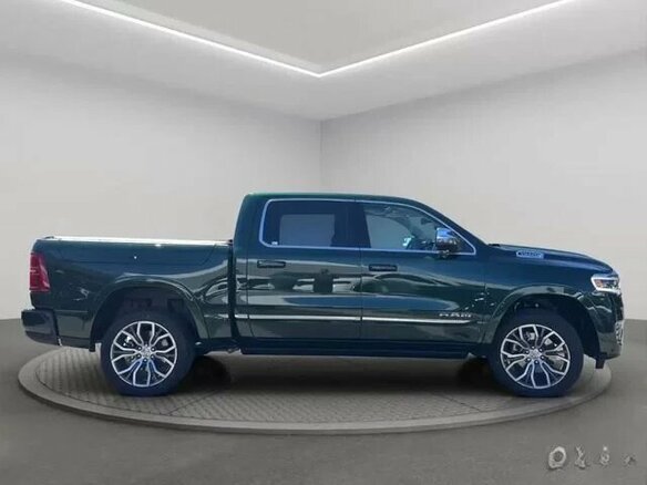 2026 Ram 1500 Crew Cab V Рестайлинг, зелёный, 10490000 рублей - вид 19