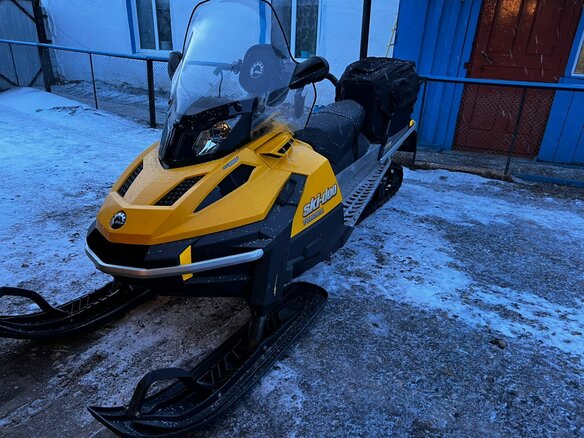 2011 BRP Ski-Doo Tundra 550, жёлтый, 750000 рублей - вид 1