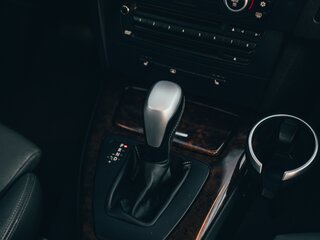 2008 BMW 3 серии 320d V (E90/E91/E92/E93), чёрный, 1700000 рублей, вид 4