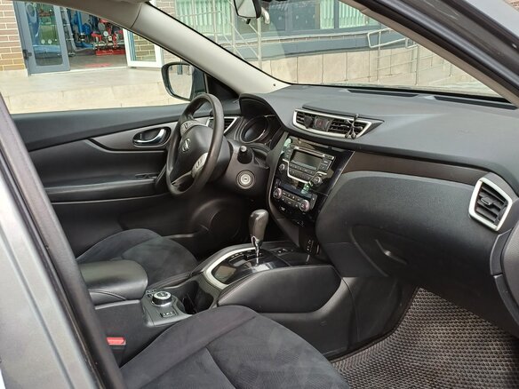 2015 Nissan X-Trail III, серый, 1600000 рублей - вид 4