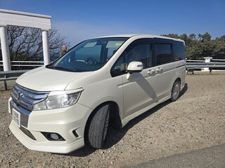 2010 Honda Stepwgn IV, белый, 1410000 рублей, вид 1