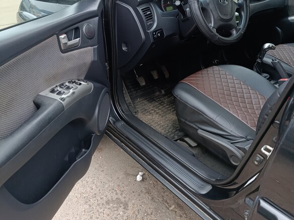 2009 Kia Sportage II Рестайлинг, чёрный, 690000 рублей - вид 5