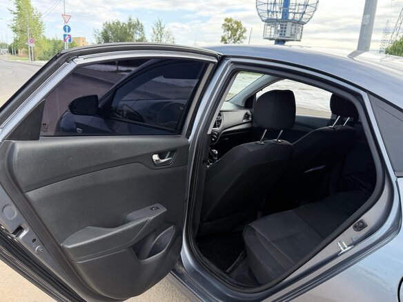 2020 Hyundai Solaris II Рестайлинг, серый, 1200000 рублей - вид 11