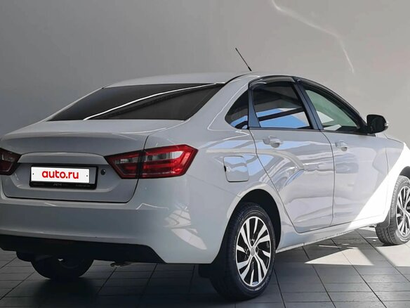 2016 Lada (ВАЗ) Vesta I, белый, 630000 рублей - вид 4