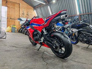 2022 Honda CBR 600RR, красный, 1230000 рублей, вид 5