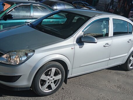 2008 Opel Astra H Рестайлинг, серебристый, 540000 рублей, вид 4