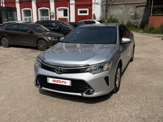 2015 Toyota Camry VII (XV50) Рестайлинг, серебристый, 1599000 рублей, вид 4