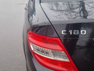 2009 Mercedes-Benz C-Класс 180 5G-TRONIC III (W204), чёрный, 950000 рублей, вид 5