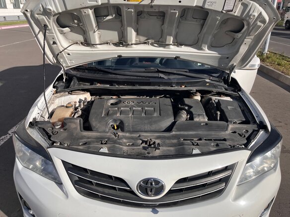 2013 Toyota Corolla X (E140, E150) Рестайлинг, белый, 1020000 рублей - вид 9