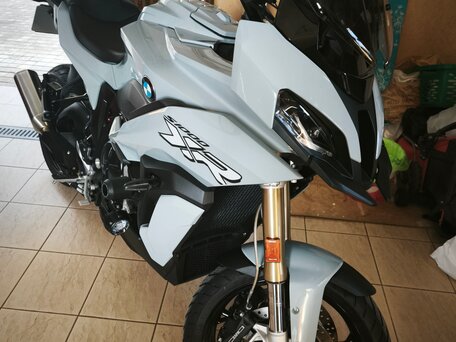 2021 BMW S 1000 XR, серый, 1800000 рублей, вид 4