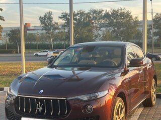 2017 Maserati Levante Diesel I, коричневый, 4500000 рублей, вид 1