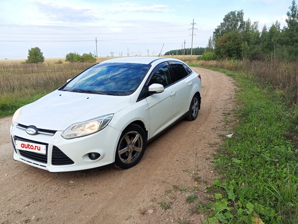 2011 Ford Focus III, белый, 600000 рублей