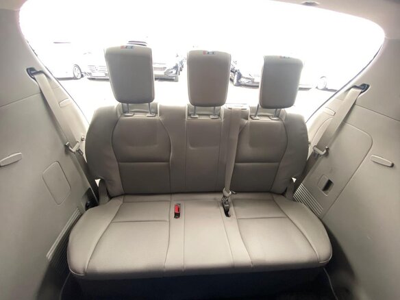 2019 Kia Carnival III, белый, 2600000 рублей - вид 14