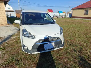 2016 Toyota Sienta II, белый, 1300000 рублей, вид 1
