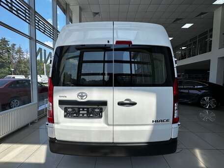 2025 Toyota HiAce, белый, 6100000 рублей, вид 5