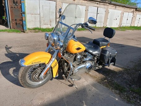2011 Harley-Davidson Heritage, жёлтый, 850000 рублей, вид 1