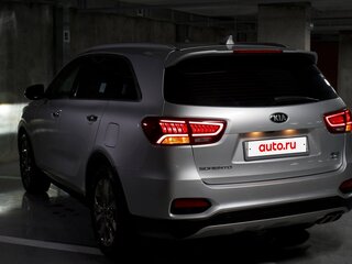 2019 Kia Sorento III Prime Рестайлинг, серебристый, 3650000 рублей, вид 5