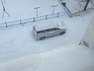 2010 Nissan Elgrand III (E52), серебристый, 2000000 рублей, вид 4