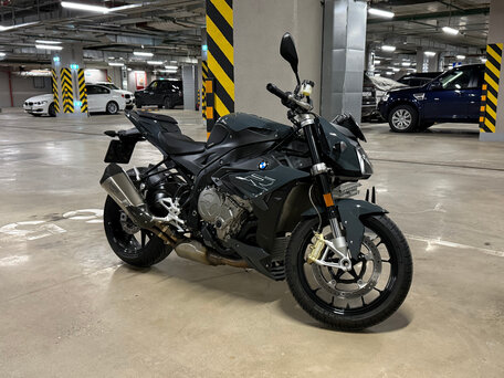 2018 BMW S 1000 R, серый, 1000000 рублей, вид 1