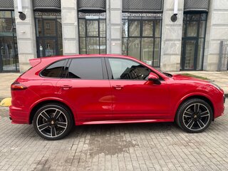2016 Porsche Cayenne Diesel II Рестайлинг (958), красный, 7100000 рублей, вид 4