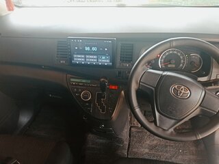 2013 Toyota ISis I Рестайлинг, красный, 1999000 рублей, вид 5