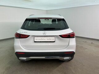 2020 Mercedes-Benz GLA 200 II (H247), белый, 2790000 рублей, вид 4