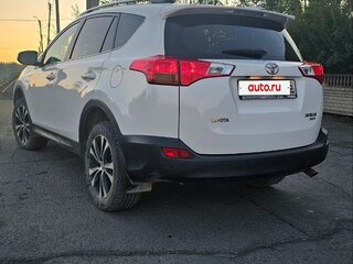 2014 Toyota RAV4 IV (XA40), белый, 2400000 рублей, вид 2