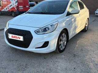 2013 Hyundai Solaris I, белый, 850000 рублей, вид 1