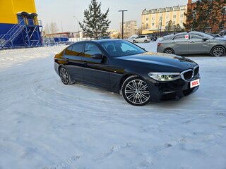 2019 BMW 5 серии 530i VII (G30/G31/G38), чёрный, 4200000 рублей, вид 4