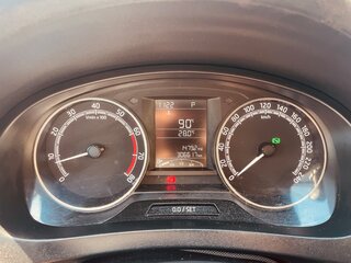 2017 Skoda Rapid I, белый, 850000 рублей, вид 5