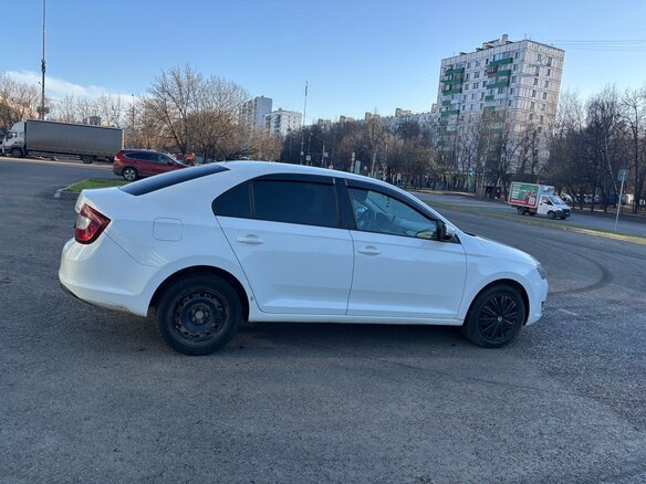 2018 Skoda Rapid I Рестайлинг, белый, 770000 рублей - вид 7