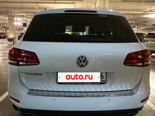 2014 Volkswagen Touareg II, белый, 2900000 рублей, вид 5