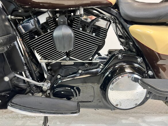 2014 Harley-Davidson Electra Glide, бежевый, 899000 рублей - вид 20
